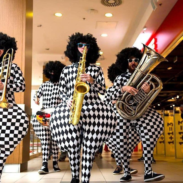 Костюмы JustBrass. Just Brass