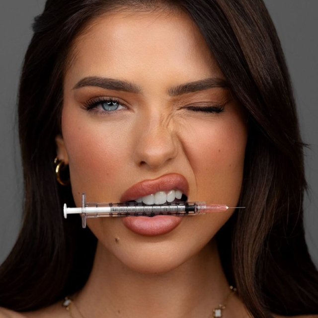 Мудборд. Хирург. Косметолог