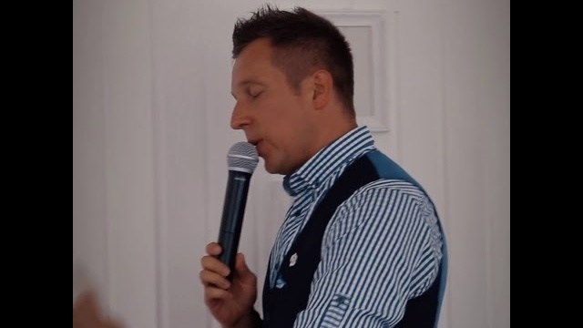 Ведущий Алексей Зубков. Ведущий на свадьбу в Москве Зубков Алексей