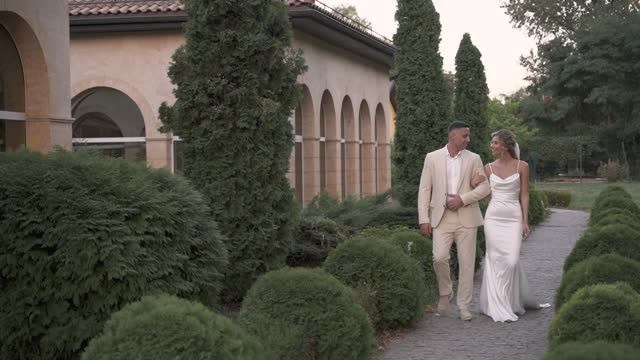 Свадьбы. Свадебный фотограф и видеограф