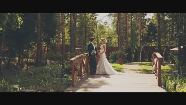 Свадебный видеограф на КМВ и в Москве. Профессиональный фотограф и видеооператор. Ловлю эмоции в движении