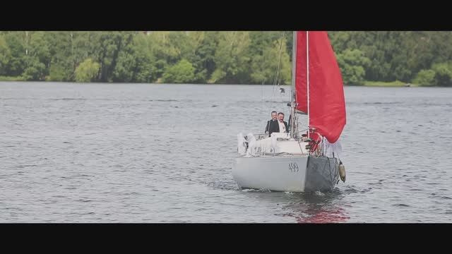 Свадебный видеограф на КМВ и в Москве. Профессиональный фотограф и видеооператор. Ловлю эмоции в движении