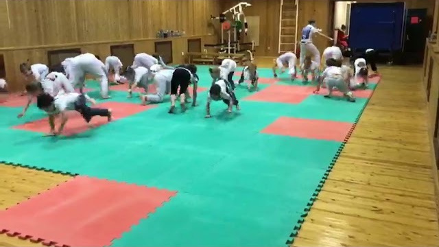 Наши тренировки. Капоэйра в Казани ABADÁ-Capoeira