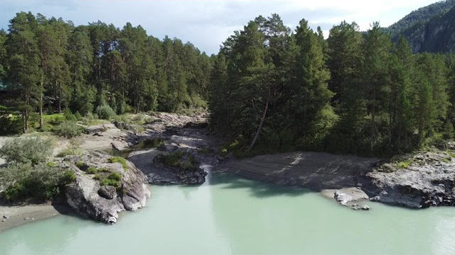 База Благодать, река Куюм, остров Кедровый