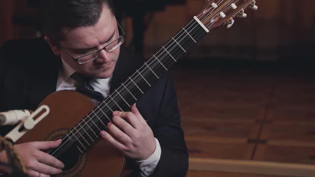 Видео. Дмитрий Бородаев