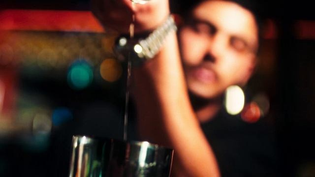 Промо и Коммерция. Behrusson — видеограф и фотограф в Москве. Кадр — это решение, не случайность