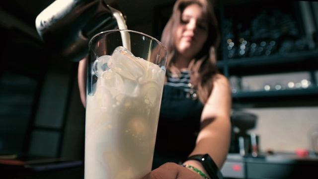 Промо и Коммерция. Behrusson — видеограф и фотограф в Москве. Кадр — это решение, не случайность