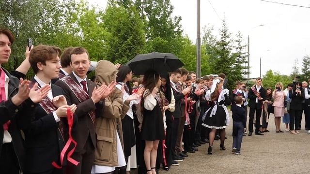 Последний звонок. Фильм для родителей выпусника. Видеограф Осинина Татьяна — видеосъемка в Москве