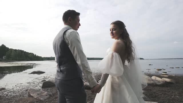 Свадебные ролики. Свадебный и семейный фотограф и видеограф в Екатеринбурге Полянские Тимур и Анастасия