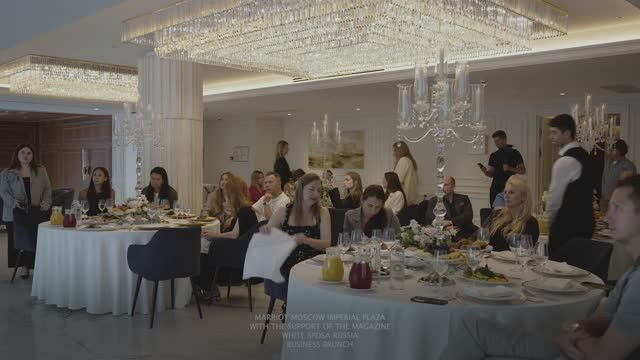 ВЫСТАВКИ КОНФЕРЕНЦИИ И РЕПОРТАЖИ. Свадебный видеограф в Москве Максим Лобач-Граубергер