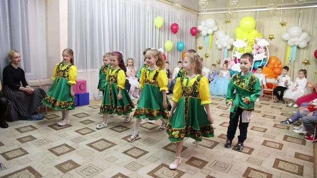 ДС № 191_гр.Тигряты_Выпускной_короткий. Детский фотограф видеограф в Хабаровске Михаил Орлов