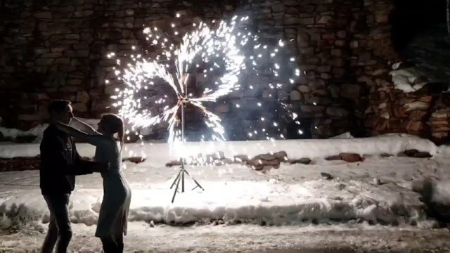 Пиротехнические вертушки. Огненно-пиротехническое шоу, салюты, пиротехника на ваш праздник!