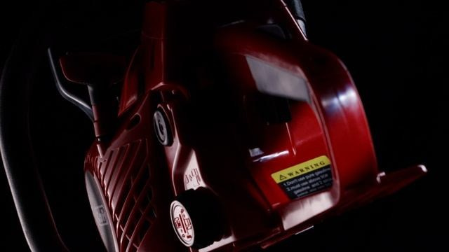 Бензопилы. Kurochka.production фото и видео для бизнеса в Москве