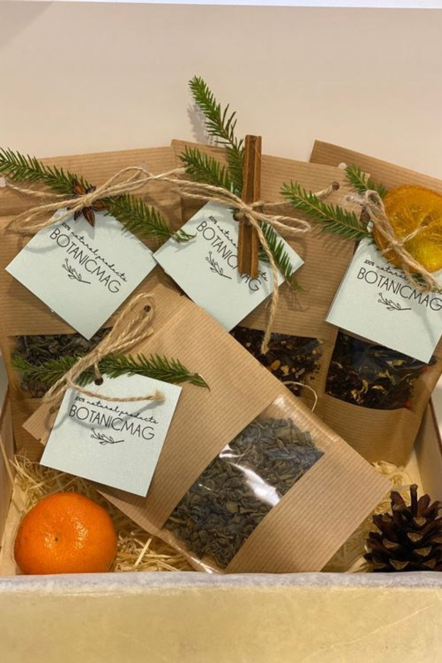 Ассорти из зеленого, черного и травяного чая