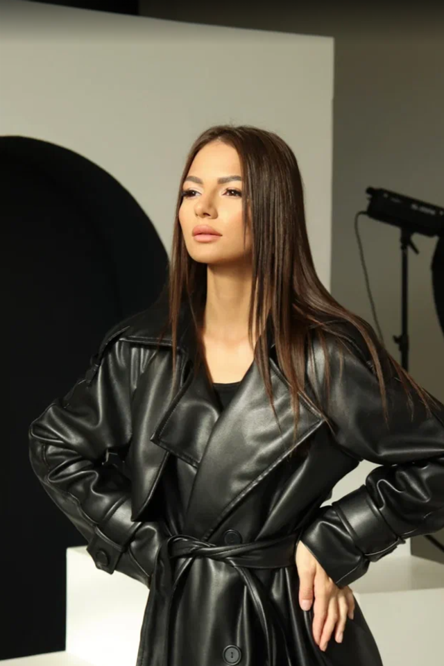 Модель для предметной съемки Адиля Казань| Sale Easy