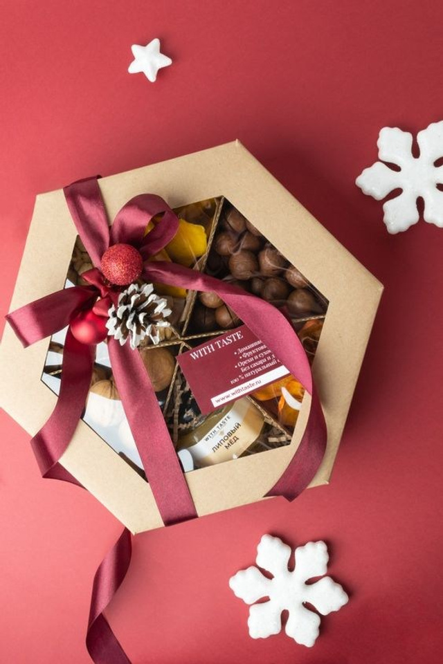 Наборы чая с эффектными упаковками для подарков