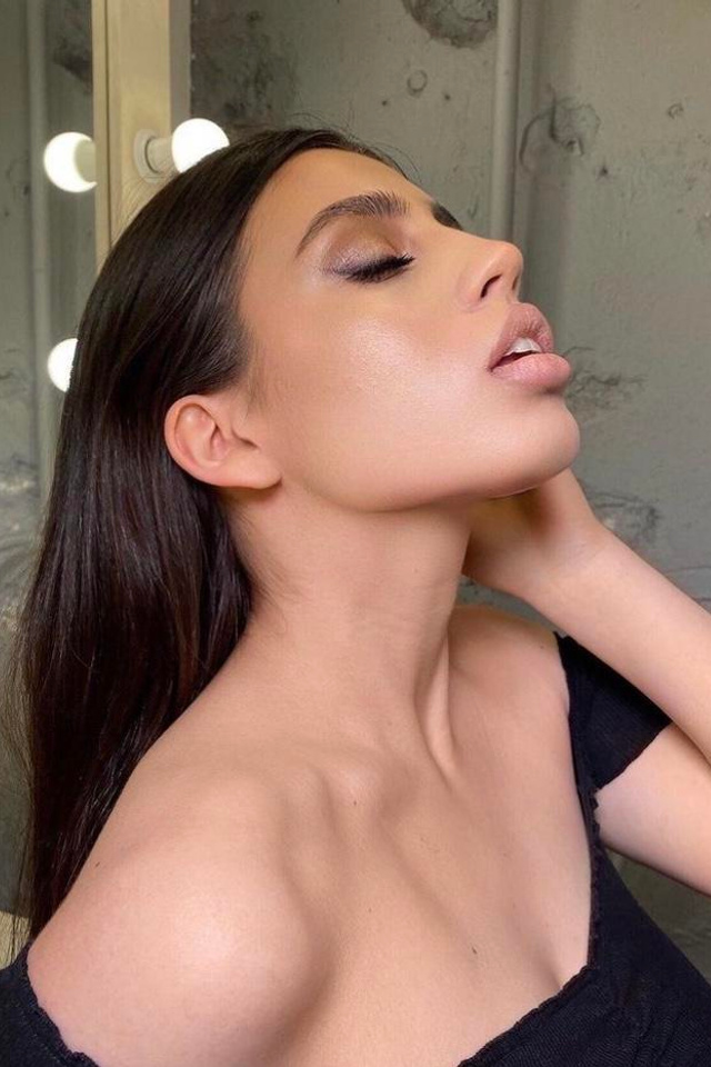 Модель для предметной съемки Мария О. Москва| Sale Easy