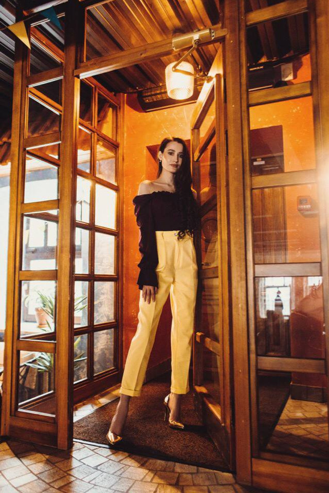 Модель для предметной съемки Сирине Казань| Sale Easy