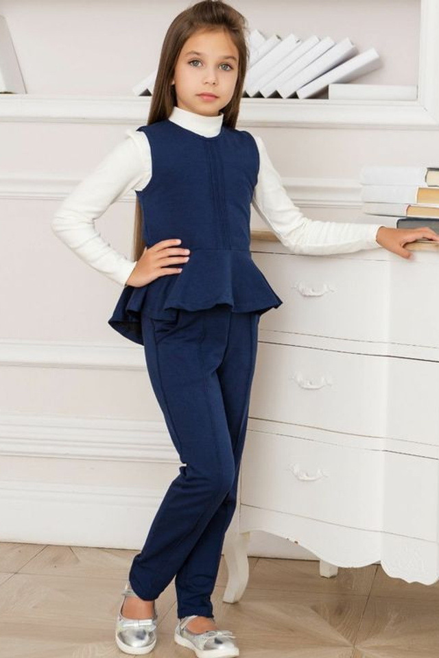 Креативная съемка для демонстрации инновационных решений в дизайне формы