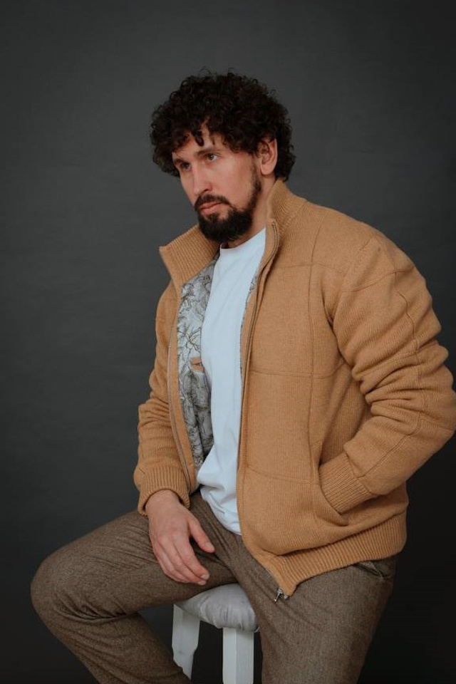 Модель для съемки для интернет магазинов Павел Москва | Sale Easy