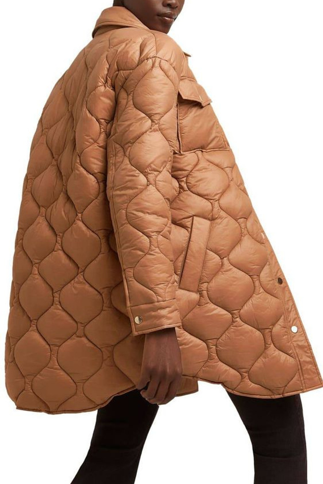 Качественная фотосъемка курток для рекламы и лукбуков