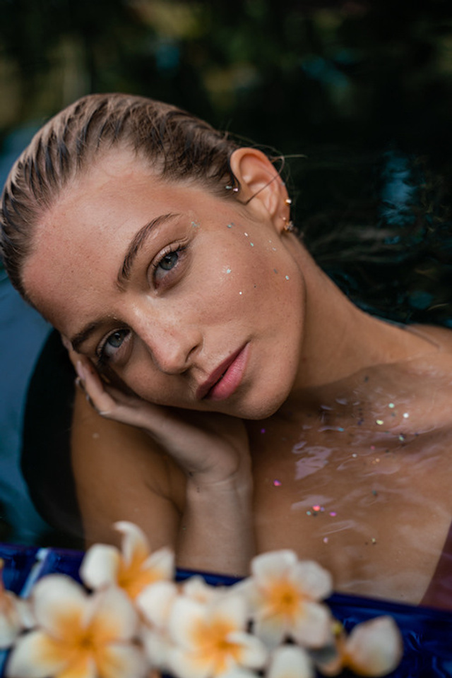 Модель для предметной съемки Диана В.С-Петербург | Sale Easy