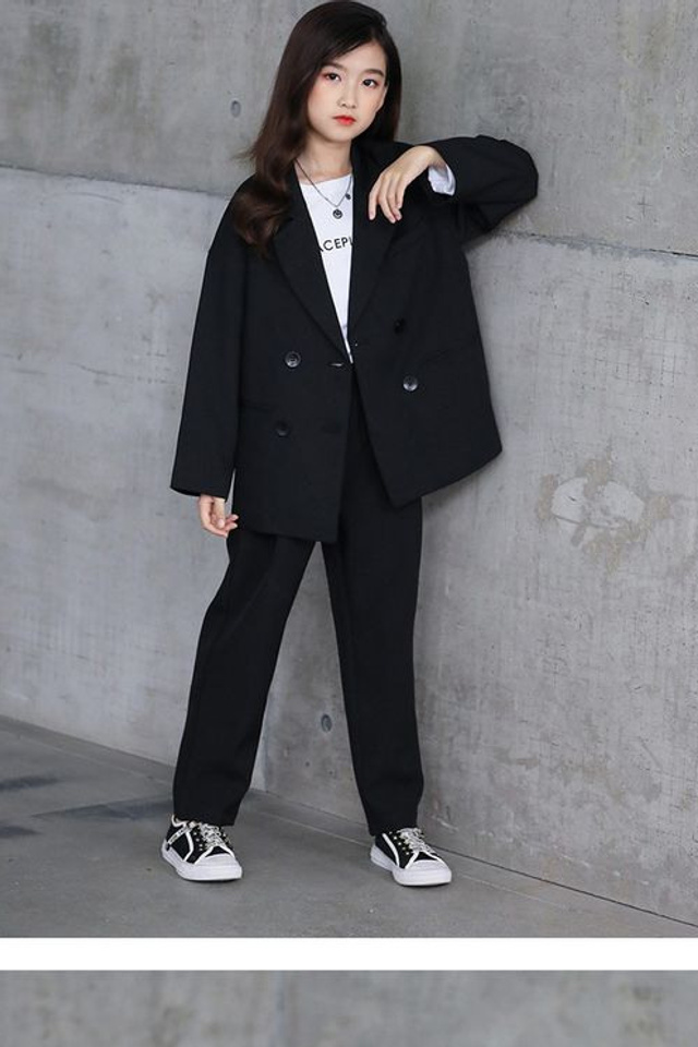 Стильная съемка школьной формы для создания повседневных и официальных образов