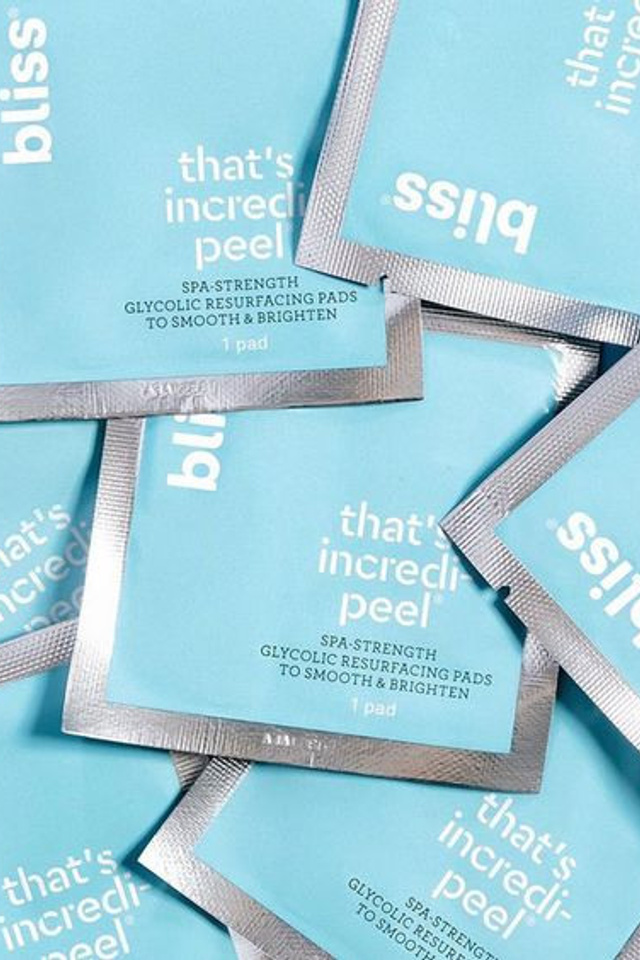 Эстетичная съемка масок для визуализации их нежной текстуры