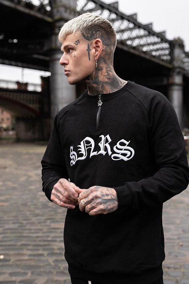 Съемка худи с акцентом на комфорт и функциональность