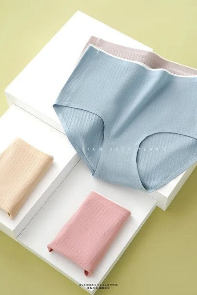 Эстетичная фотосъемка трусов с акцентом на детали и текстуры