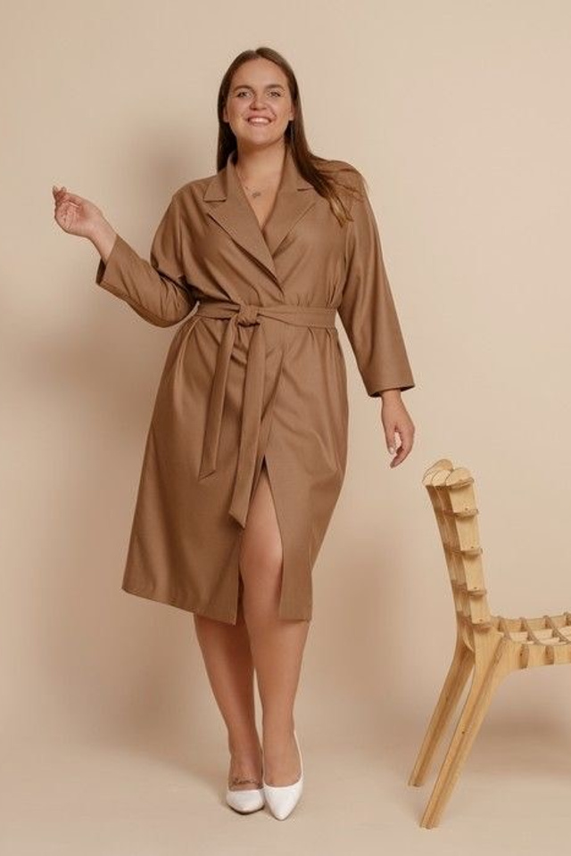 Идея для комфортного образа plus-size с трикотажным платьем