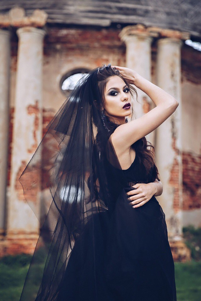 Модель для предметной съемки Эльмира А. Н.Н.| Sale Easy