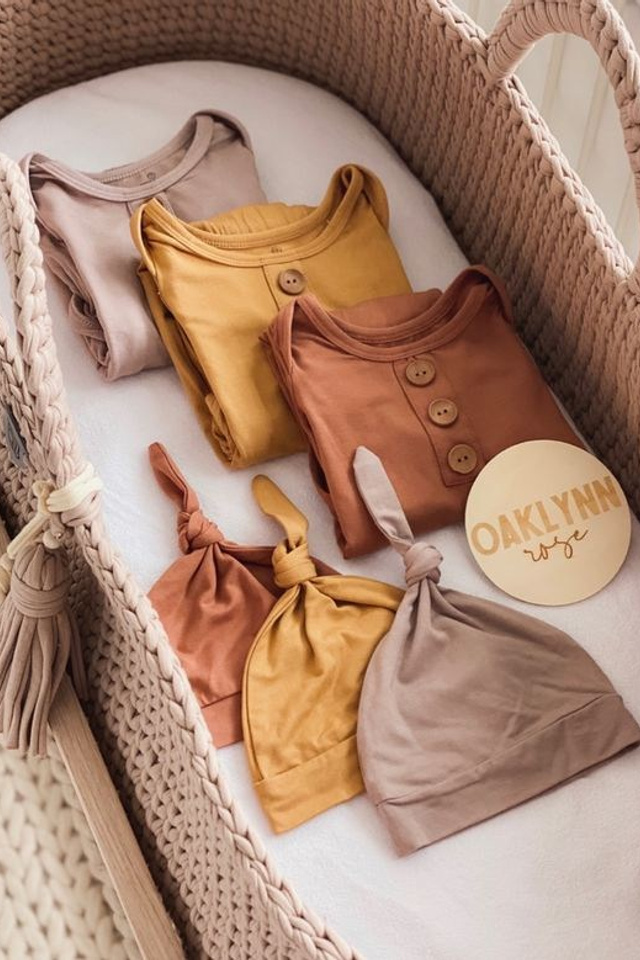 Креативная съемка в интерьере для акцента на интеграции товара в интерьер