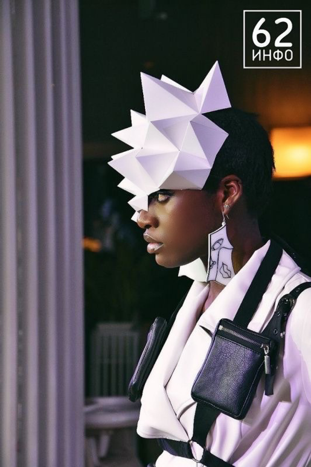 Модель для предметной съемки Сара Москва| Sale Easy