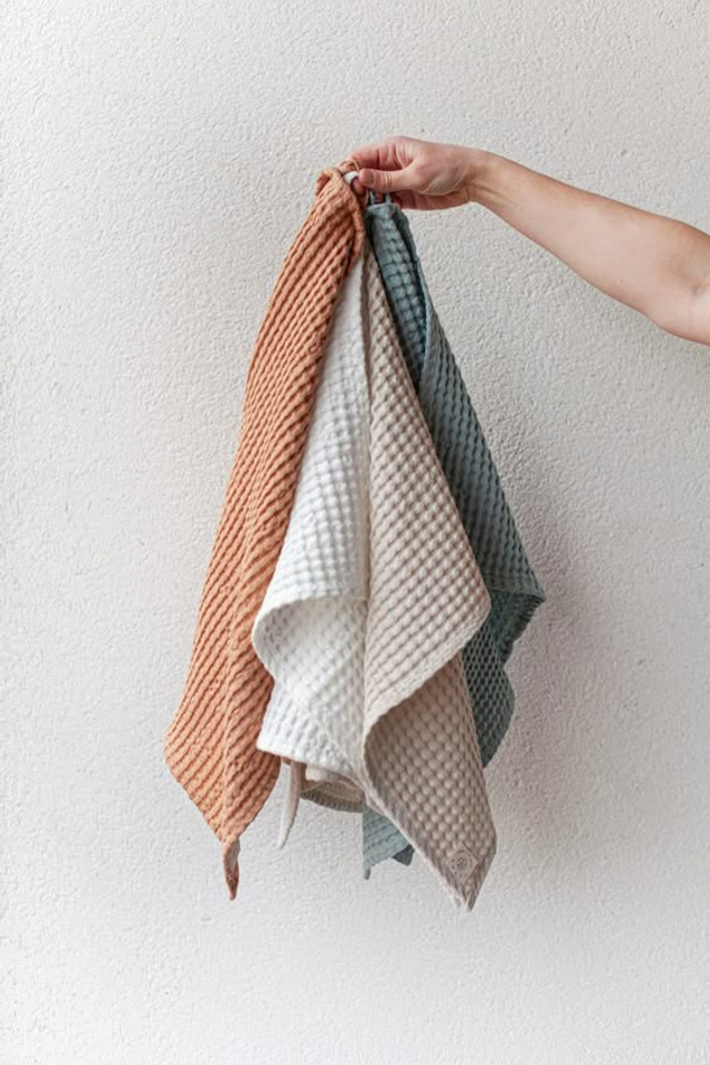 Уникальные ракурсы полотенец в профессиональной предметной съемке.