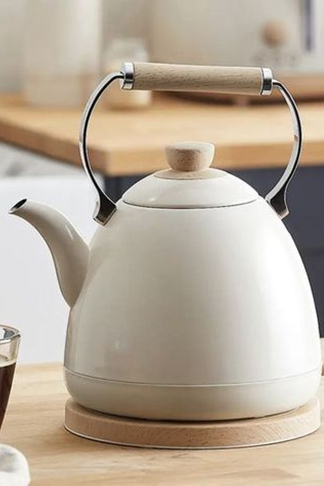 Декоративные чайники для создания уюта