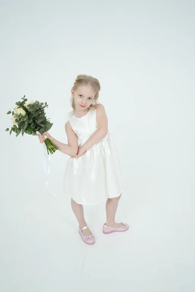 Модель девочка для предметной съемки Алиса А.Н.Новгород | Sale Easy