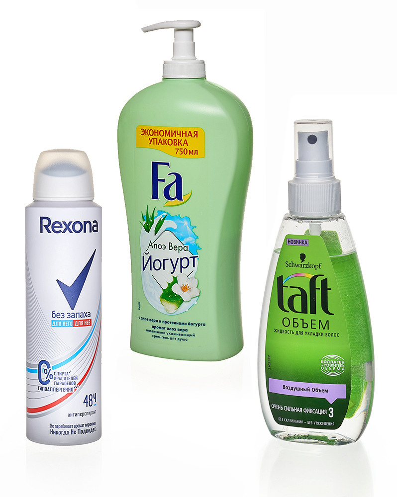 Средство для душа, ухода за волосами и дезодорант - предметная съемка для Озон на белом фоне