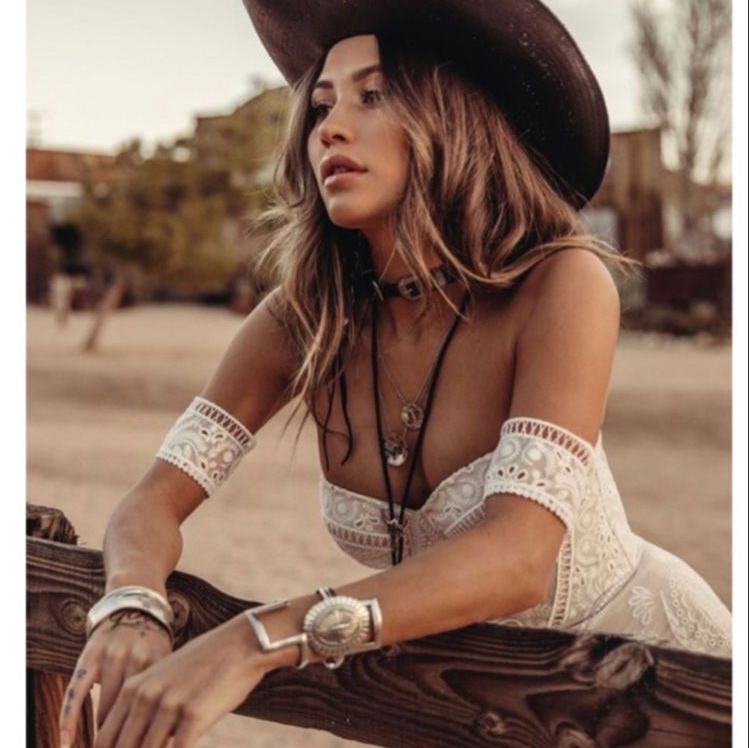 Фотосессия с лошадьми на ферме. Фотограф в Минске Анна Кучинская