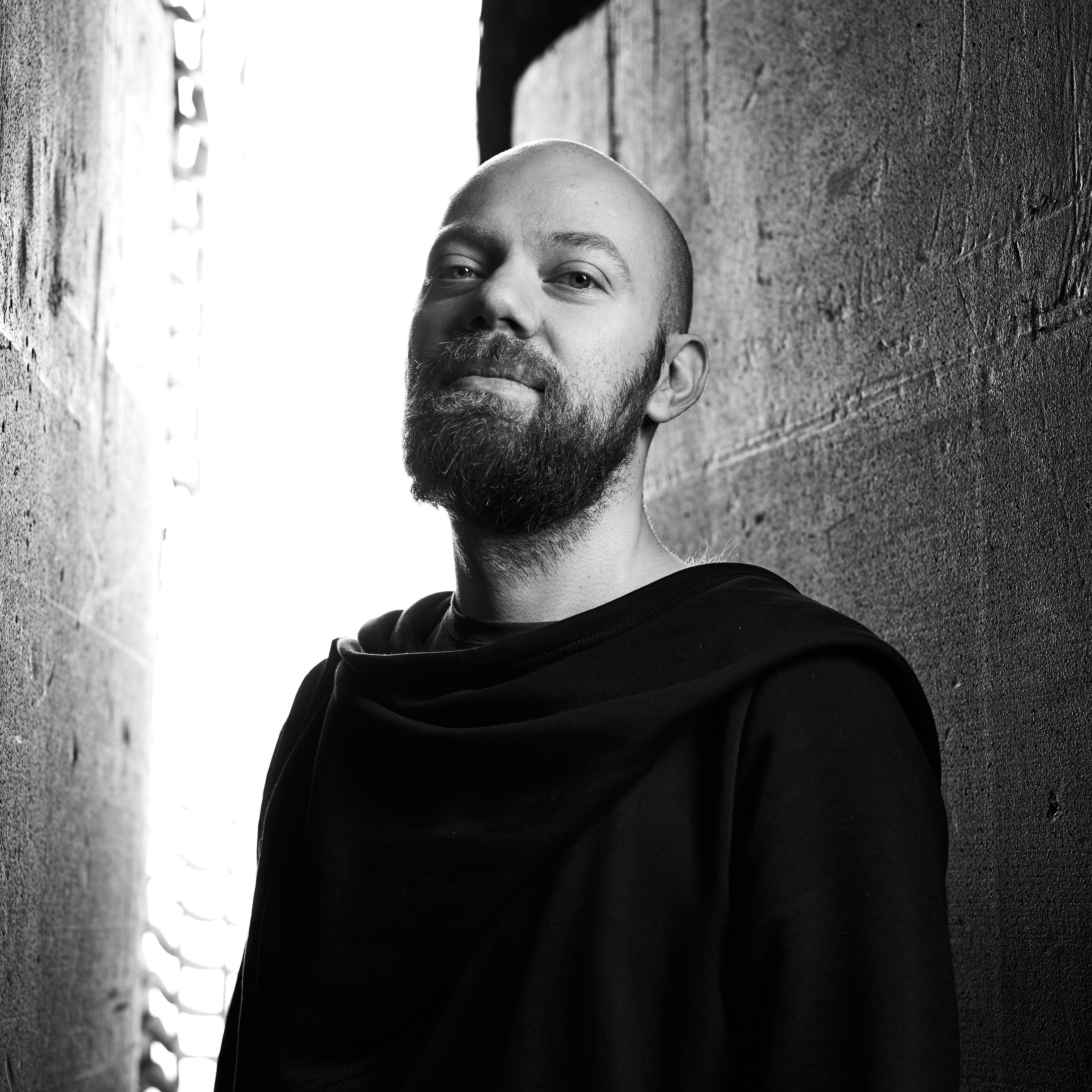 Контакты. Фотограф Максим Трофимов