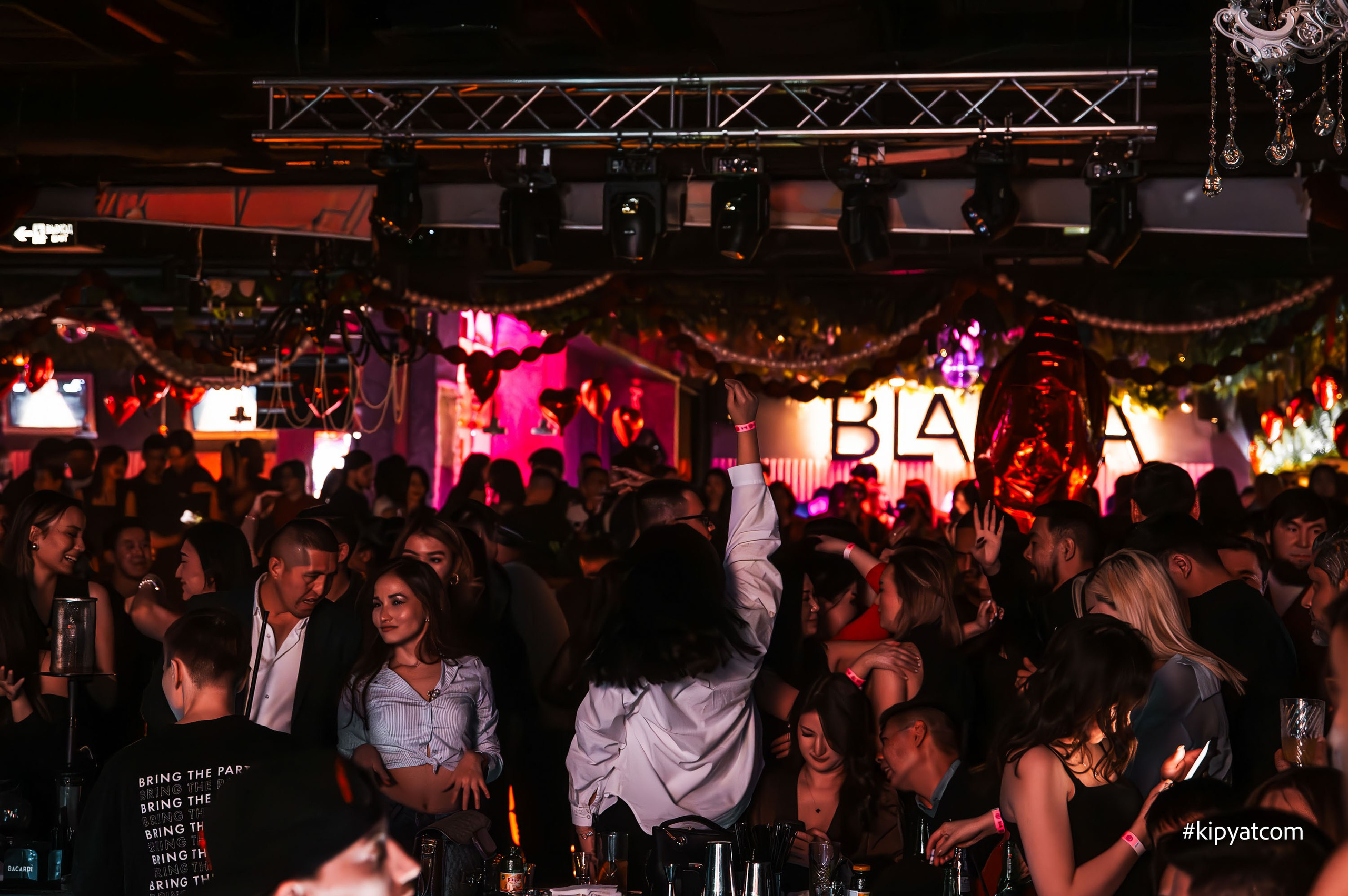 Bla Bla Bar. Астана Кипятком