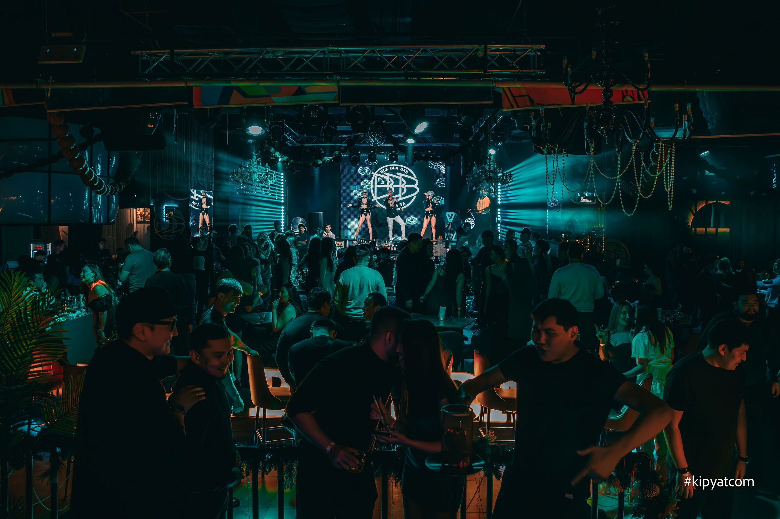 Bla Bla Bar. Астана Кипятком