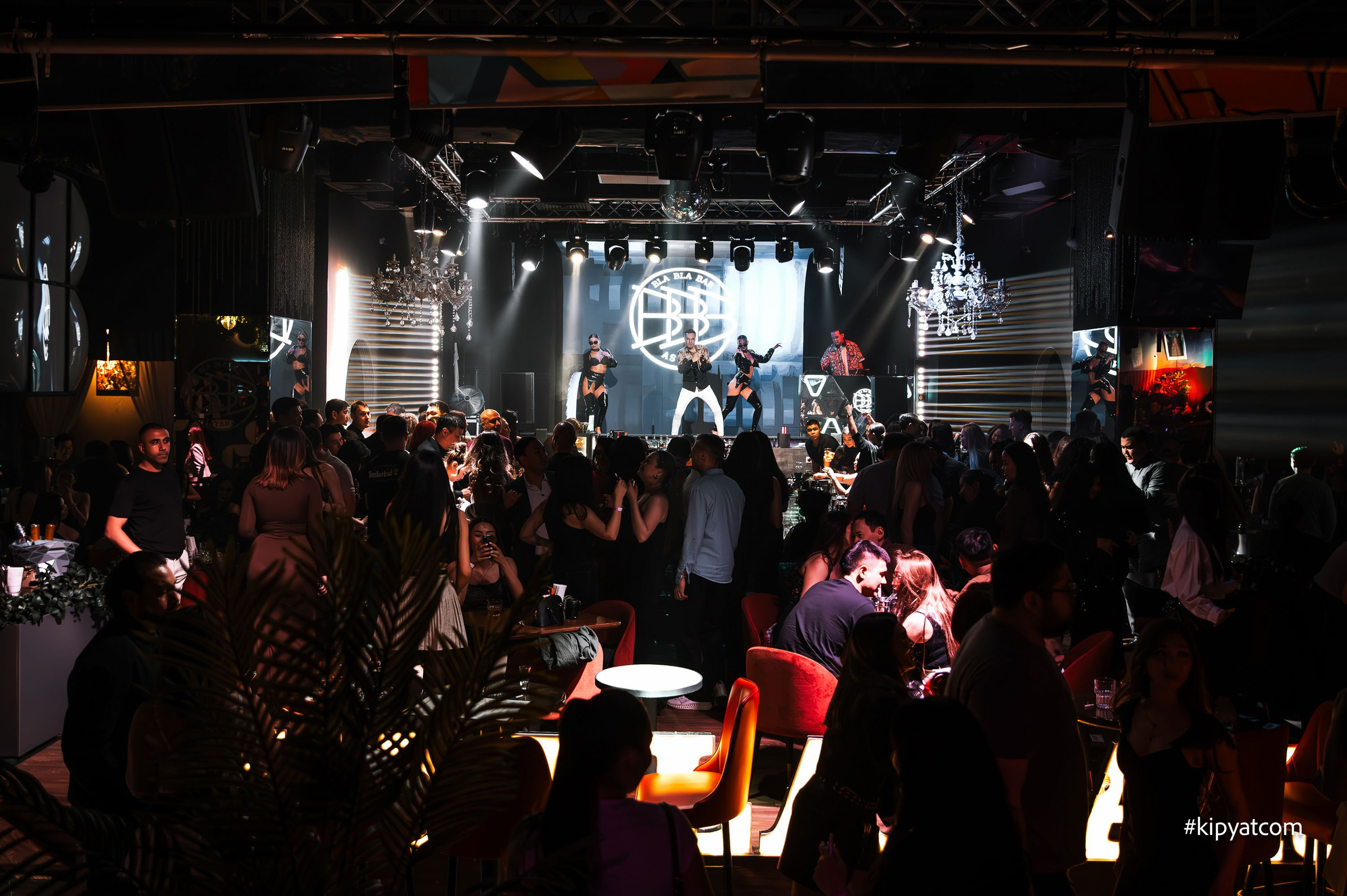 Bla Bla Bar. Астана Кипятком