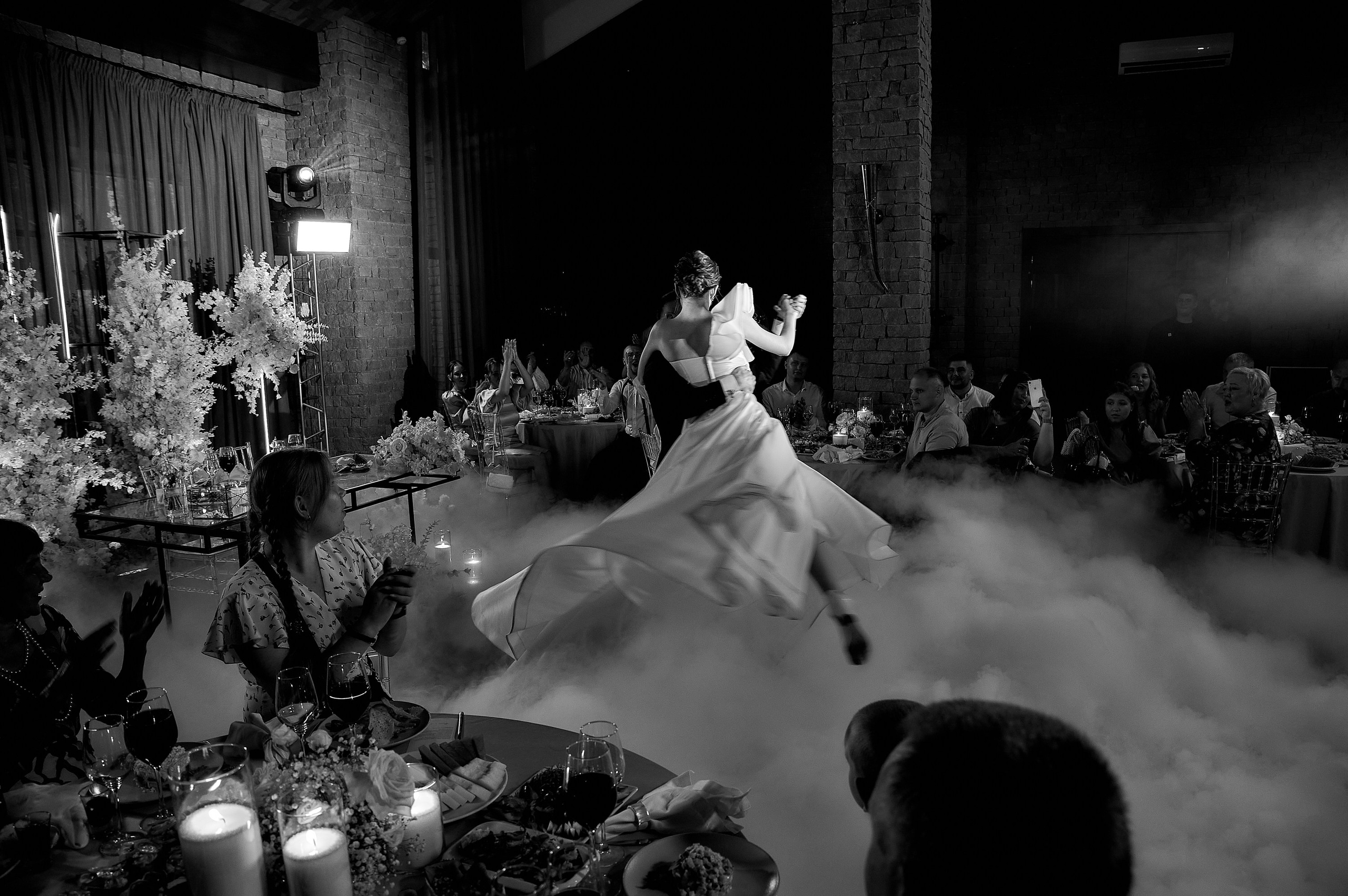 Свадебное платье — нюансы. Свадебный и портретный фотограф в Тюмени Женя Черемнова