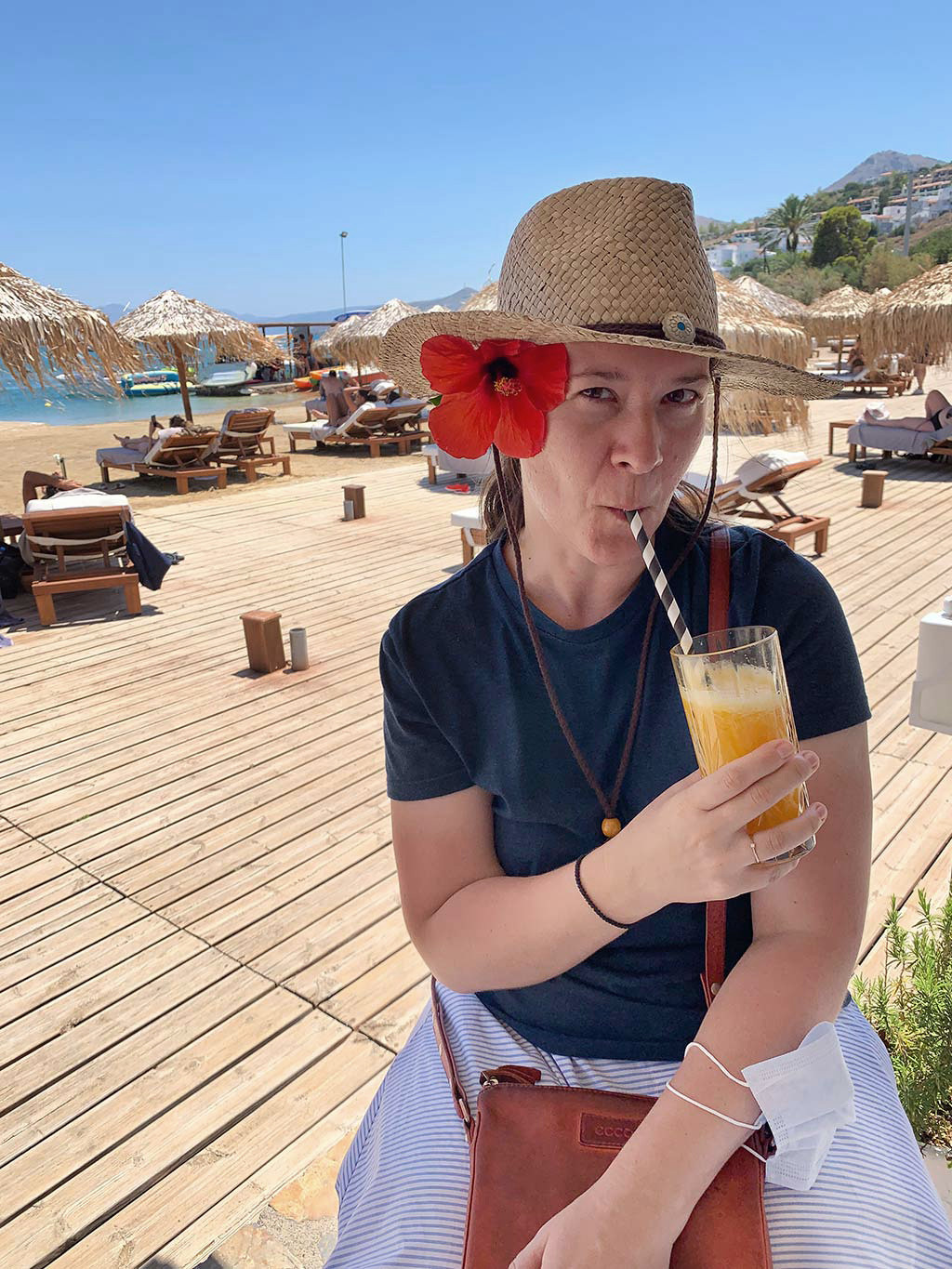 Рекламник Крит Промо. Зиля Искужина турагент