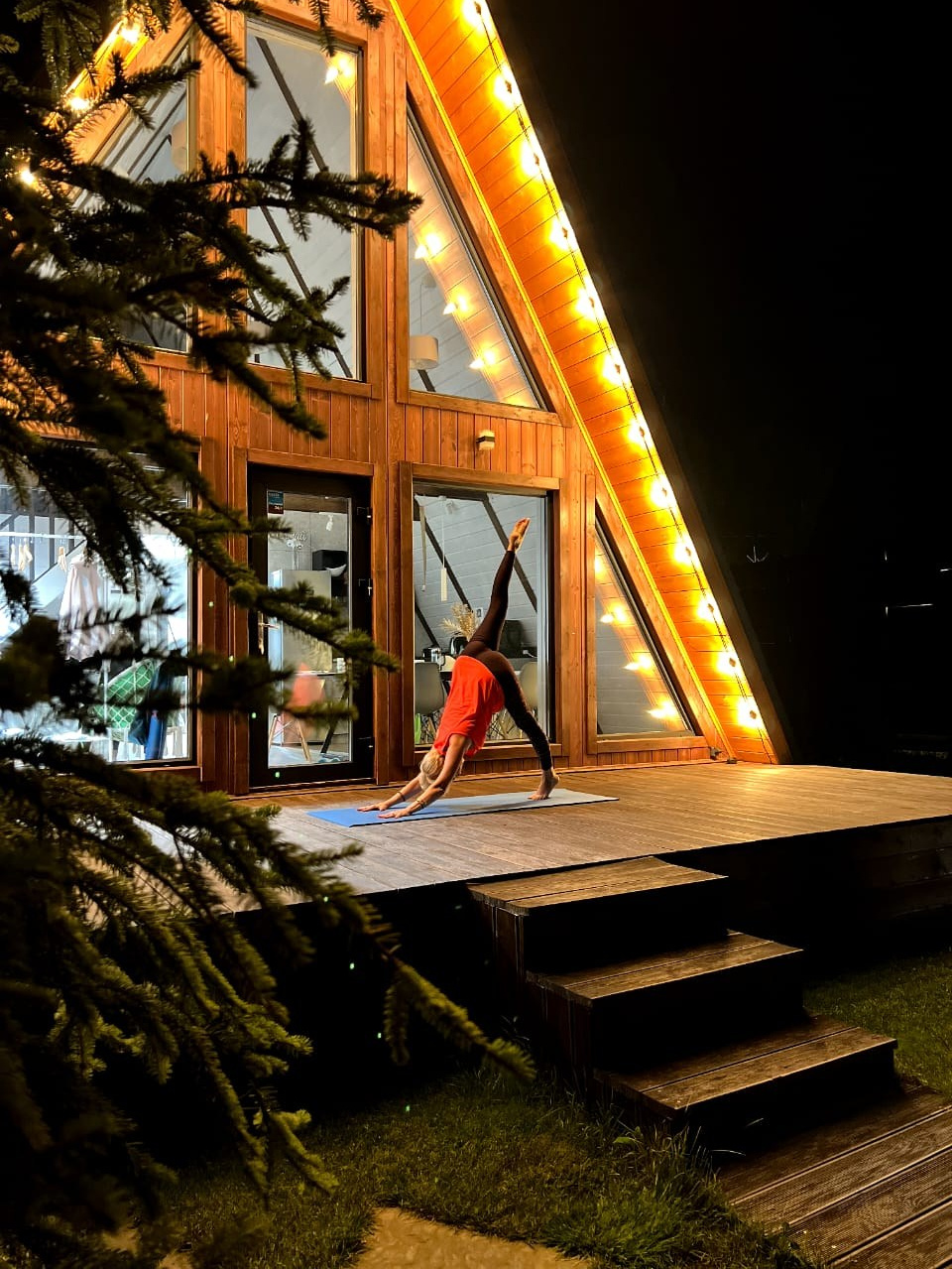 Услуга Йоги. Коттедж А-фрейм с баней и уличным чаном в Подмосковье - в аренду для отдыха