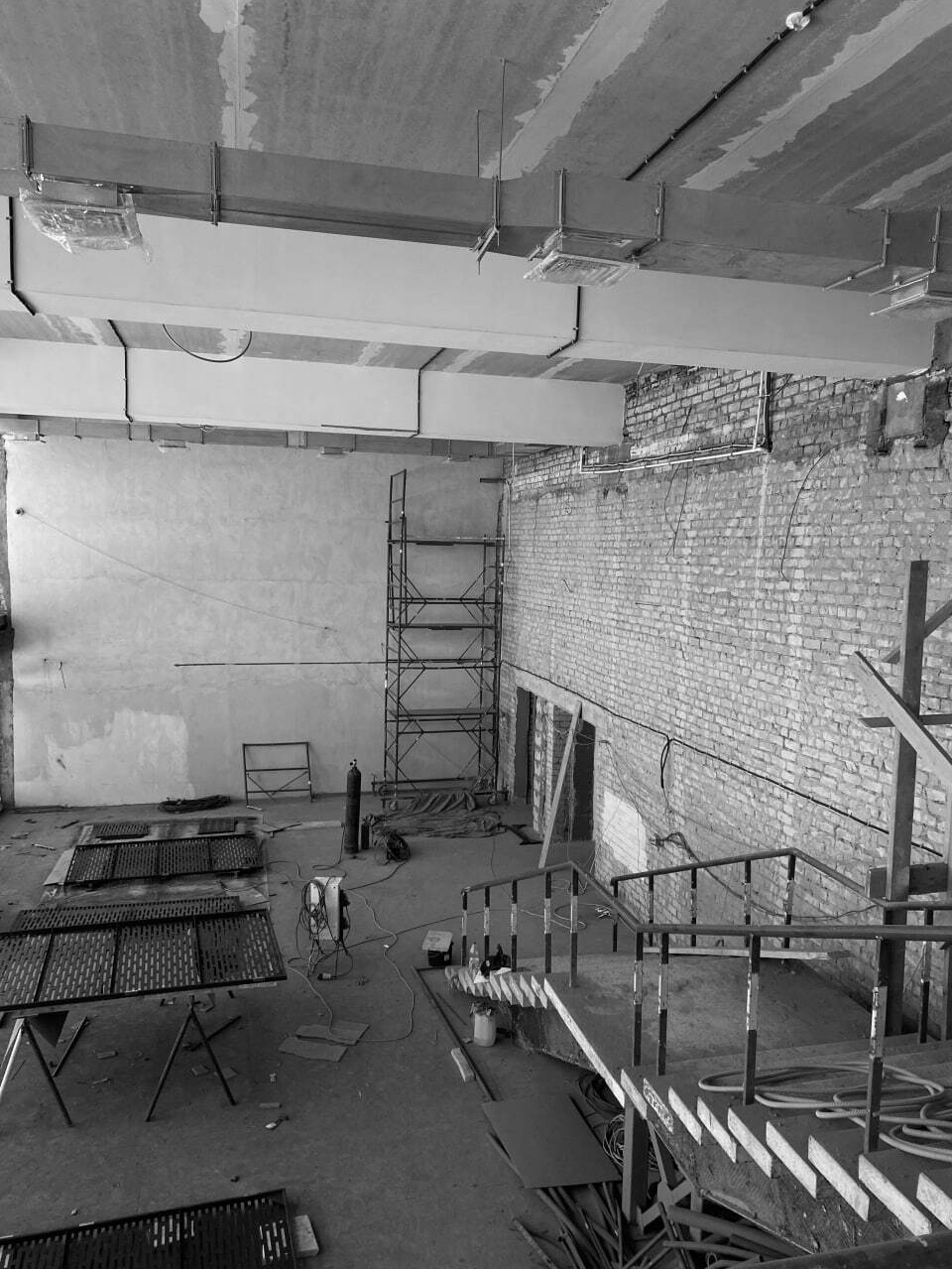 ФУДКОРТ КРК «ЗАРЯ» / кинотеатр, 300 м². Rezells Architects — студия дизайна жилых и коммерческих интерьеров