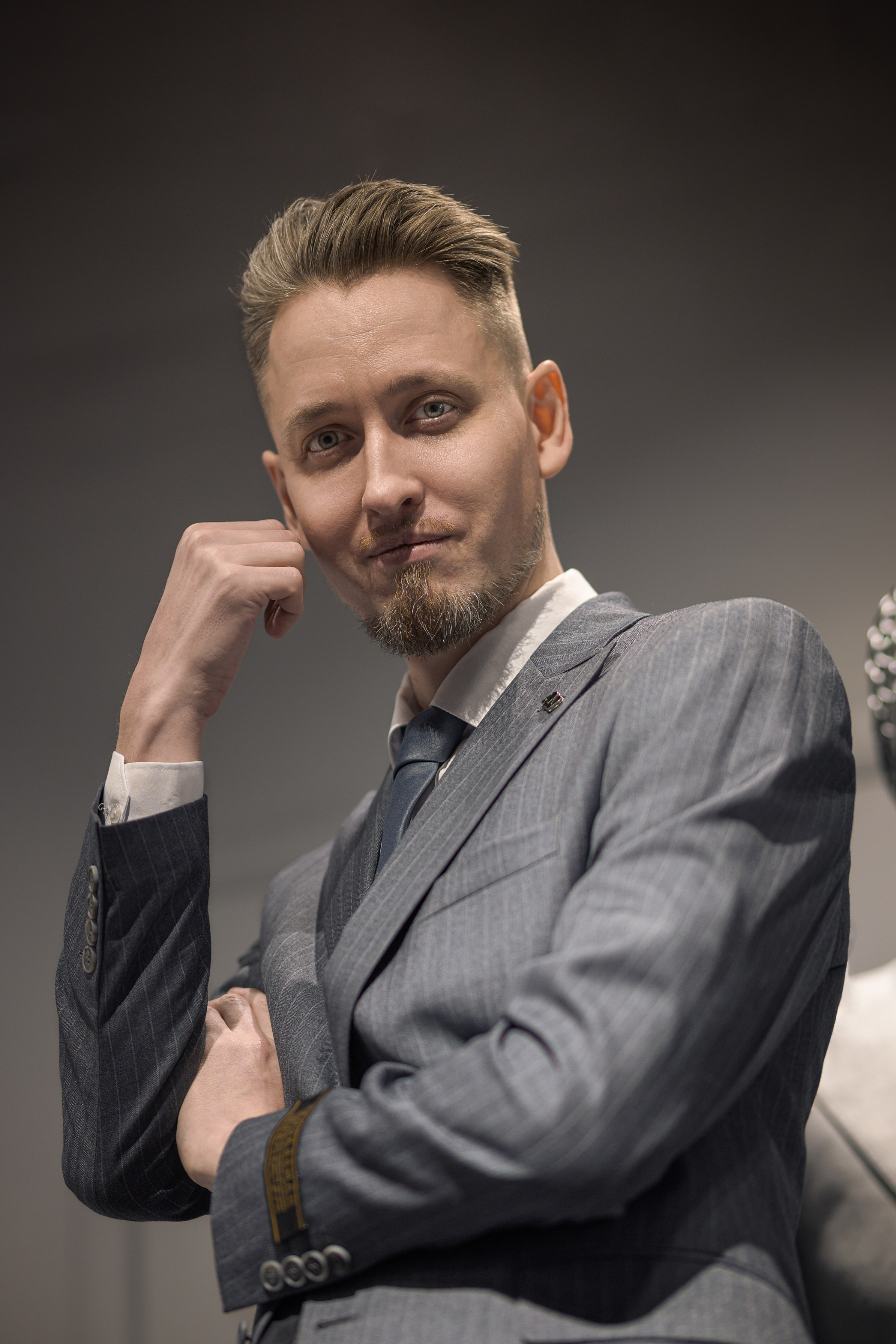 Краснодарский (российский) мужской фотограф, мужская фотосессия в Краснодаре, бизнес портрет в Краснодаре от мужского фотографа Аксёнова Алексея