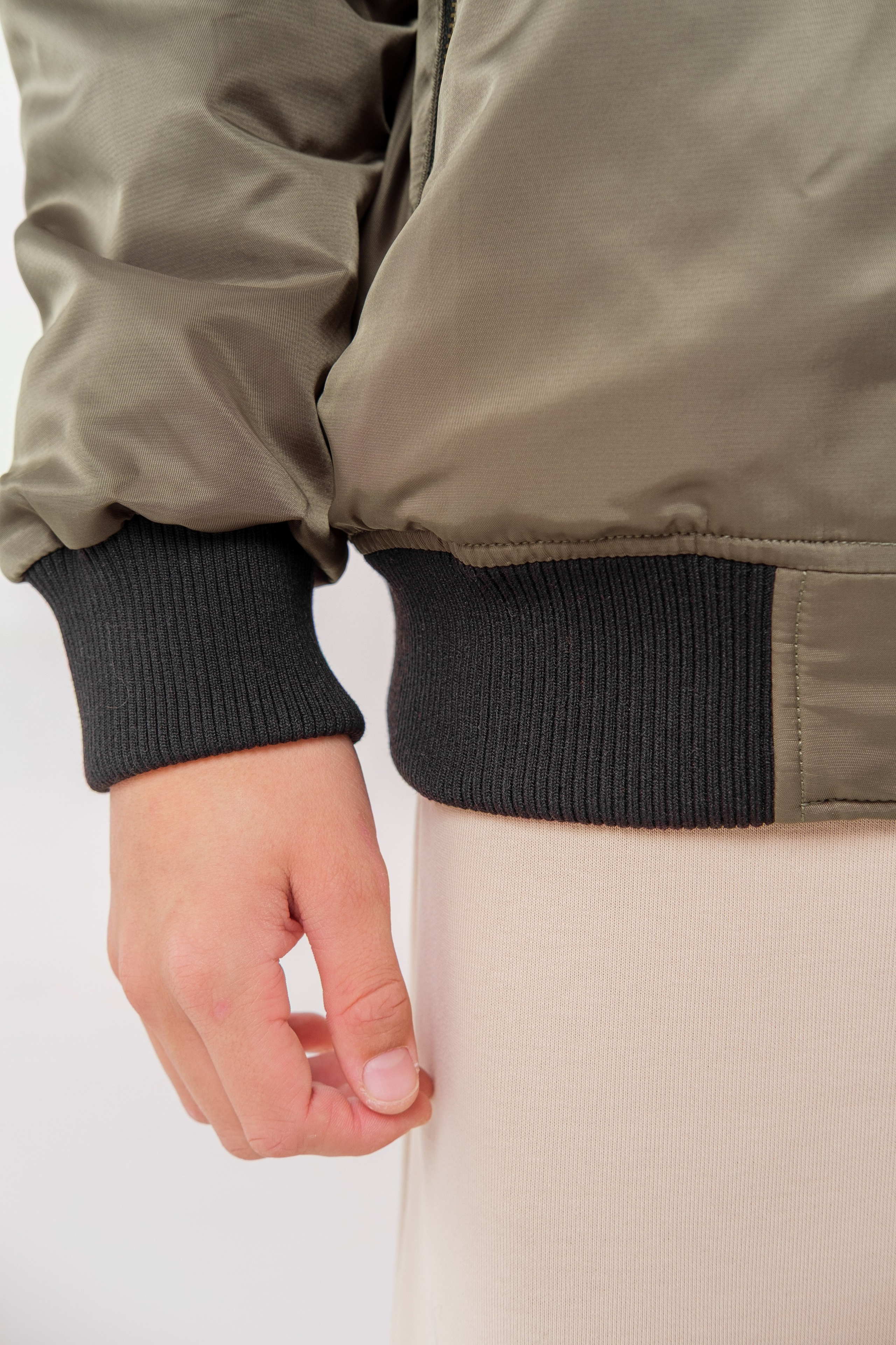 Съемка детской одежды на вальдберис в Петербурге. Фотосессия для маркетплейсов