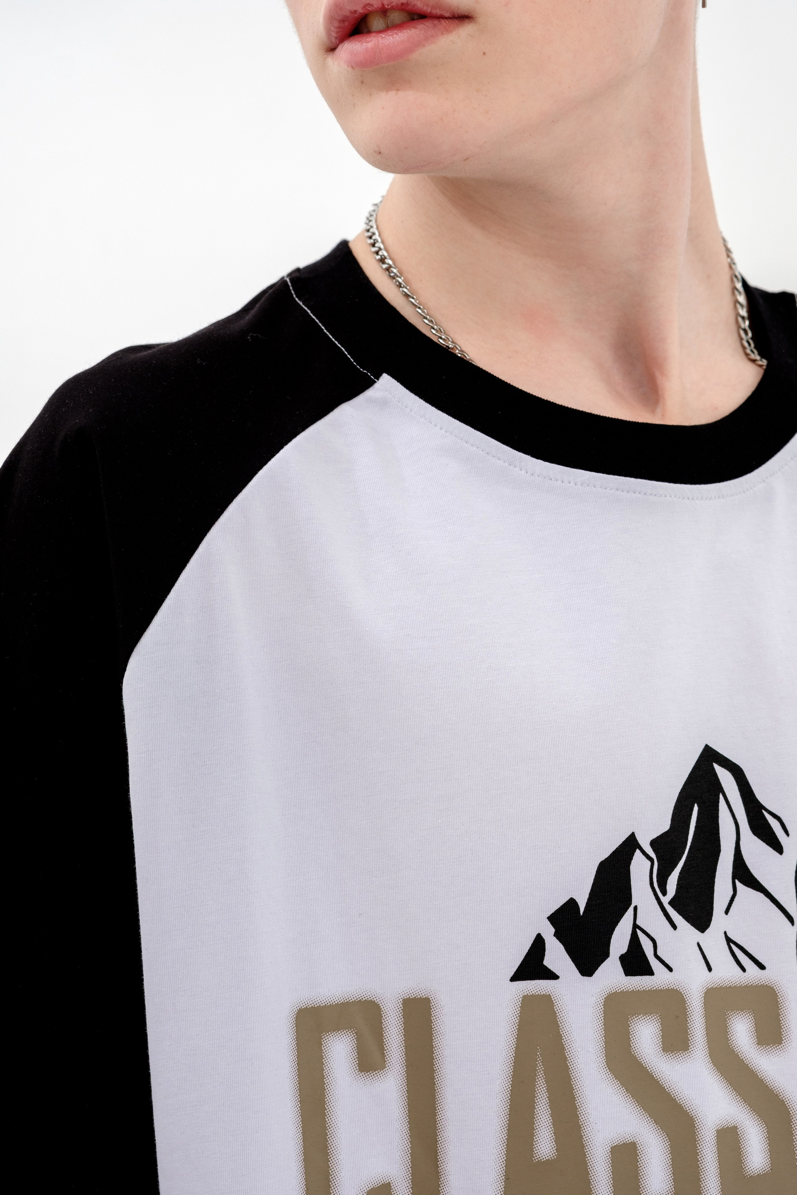 Фотосессия  одежды для маркетплейсов в СПб. Фотосессия для маркетплейсов